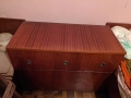ПОДАРЯВАТ СЕ! Подарявам стари мебели - легла, шкафове, бюро, ракла, снимка 2