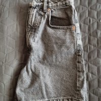 Къси дънки Зара с висока талия, 34, снимка 1 - Детски панталони и дънки - 45161517
