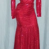 S Ярко червена дълга рокля с пайети гол гръб, снимка 1 - Рокли - 45108307
