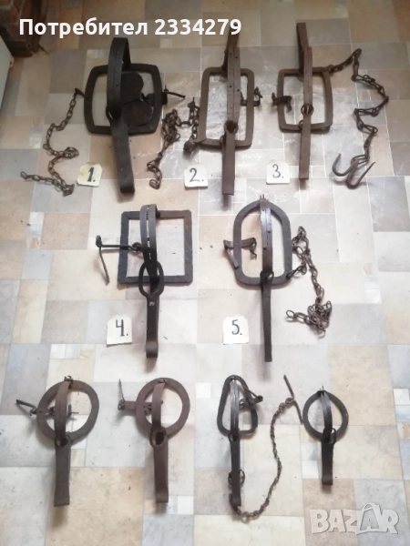 Вълчи капани големи и малки,стари ръчно изковани-изработени от различни майстори в различни времена., снимка 1