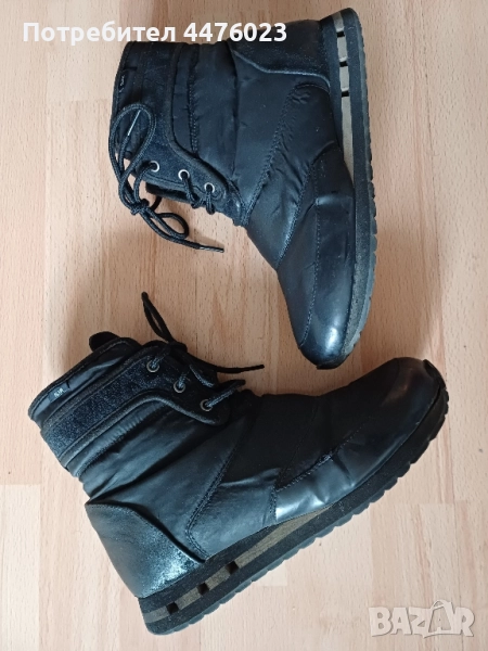 Зимни боти Адидас, снимка 1