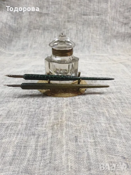 Старинна мастилница от кристално стъкло и месинг, снимка 1