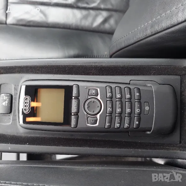 Телефон за АУДИ А 8 D3, снимка 1