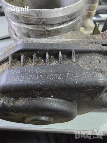 06A133064J Дроселова клапа Audi A3 Volkswagen Golf 4 2000 1.6 101hp, снимка 2 - Части - 52872230