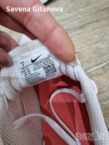 Дамски маратонки Nike, снимка 5 - Маратонки - 50847386