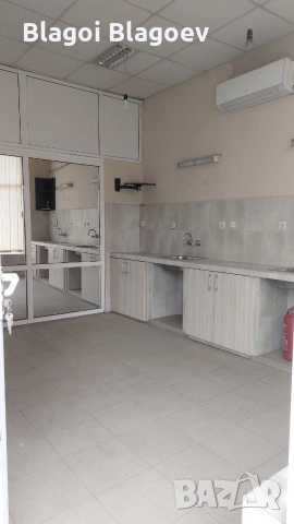 Продава се . Дава под Наем.търговски обект(фризьорски салон) 68кв.м на главен булевард ., снимка 11 - Магазини - 42079338