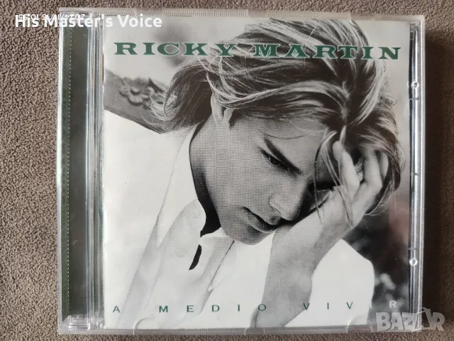 Ricky Martin - A Medio Vivir CD, снимка 1 - CD дискове - 48330772