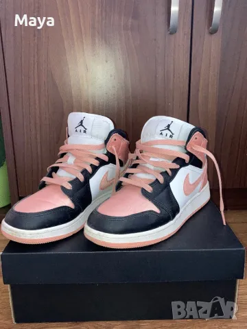 Air Jordan 1 Mid, снимка 4 - Кецове - 47484343