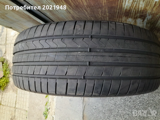 Продава една гума 225 45 18 цола,лятна,ДОТ 2022,Ханкок, снимка 2 - Гуми и джанти - 54112009