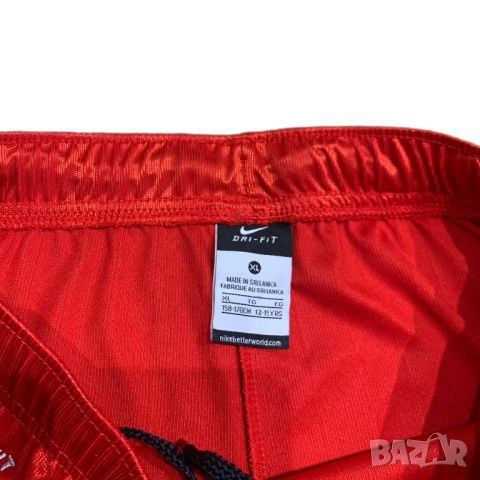 Оригинални къси панталони Nike | S размер, снимка 3 - Къси панталони - 46293391