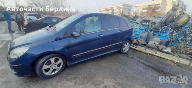 MERCEDES-BENZ B 200 CDI, снимка 2 - Автомобили и джипове - 49302404