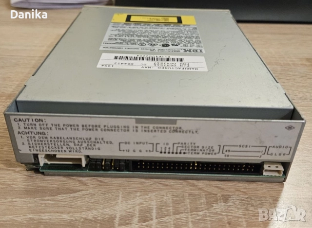 Ретро IBM SCSI CD ROM DRIVE от компютър IBM PS/2 486 AT, снимка 3 - Други - 50832613