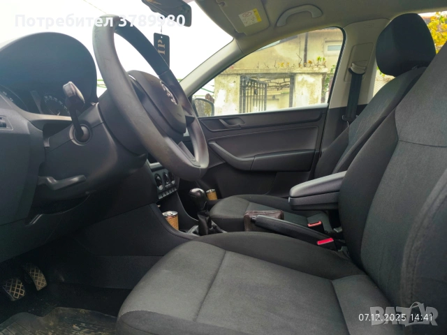 Skoda Rapid 1,6 TDI 2016 г., снимка 5 - Автомобили и джипове - 53174842