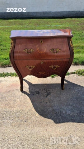 Ретро шкаф скрин "Bombe" 