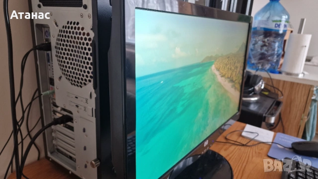 Монитор HP s2231a LCD FHD 5ms - ПЕРФЕКТЕН!, снимка 5 - Монитори - 54013312