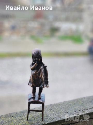 Антикварна бронзова фигура „Момиче на стол“ – 29 см, Belle Époque, снимка 5 - Колекции - 54016610