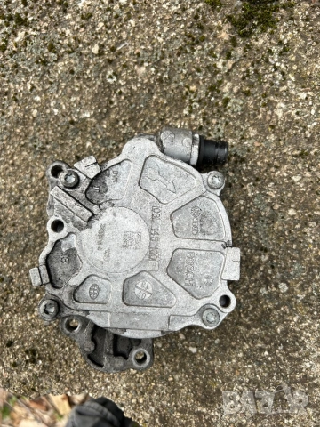 вакуум помпа VW Audi Skoda Seat 03L145100F TDI