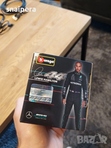 Сувенирна количка на Мерцедес от Формула 1, снимка 2 - Колекции - 53575797