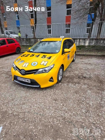 toyota Auris hibrid 1.8 2015, снимка 5 - Автомобили и джипове - 54003988