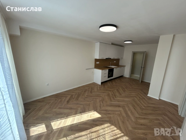 Собственик продава 3 стаен апартамент в кв. Възраждане 2