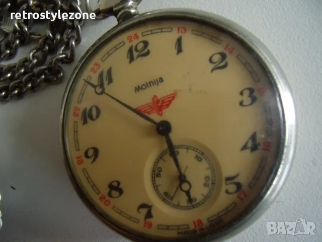 № 7991 стар джобен часовник - Molnija   - релефен орнамент - влак  - механичен  - работещ  - соц.пер, снимка 7 - Антикварни и старинни предмети - 49831459