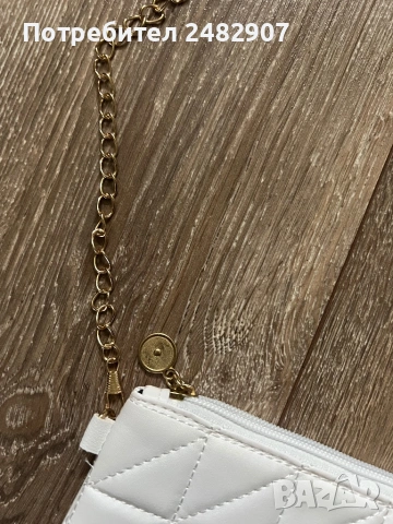 Малка дамска чанта, снимка 5 - Чанти - 53219496