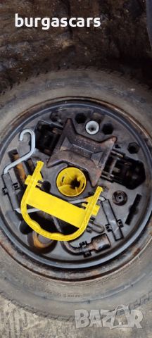 Комплект крик ключ за гуми Renault Clio - 50лв, снимка 1 - Части - 45819541