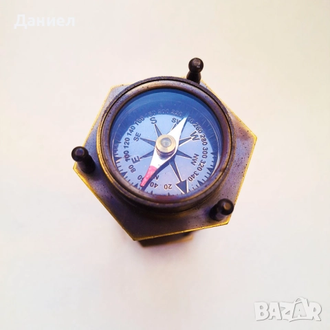 Пясъчен часовник в бронзова рамка,, снимка 2 - Подаръци за жени - 43060648