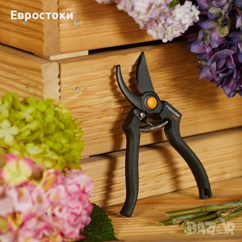 Fiskars Pro Nuner P90, Професионална градинарска ножица, снимка 1 - Градински инструменти - 46737761