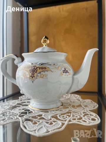Златната и нежна Изида🫶 Голям чайник-29/20 см с чучур и капак Има едно зацапване от златната боя , снимка 7 - Други - 53480741