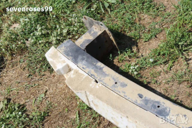 Основа задна броня трегер Мазда 3 2008 2.3i 158hp Mazda 3 седан, снимка 2 - Части - 50659821