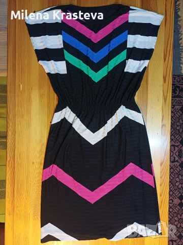 Рокля M/ L, снимка 2 - Рокли - 53931884