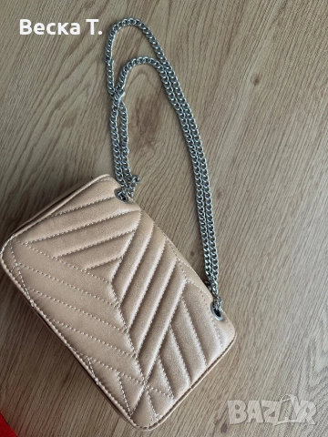 Дамска чанта на PULL&BEAR, снимка 4 - Чанти - 52873417