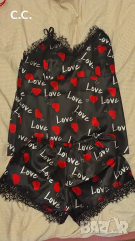 Ново Еротично боди с подарък сатенена нощница, размер М, цена 35 лв, снимка 3 - Бельо - 49699303