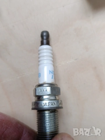 ОРИГИНАЛНИ запалителни свещи NGK ILFR6B, снимка 2 - Части - 53271155