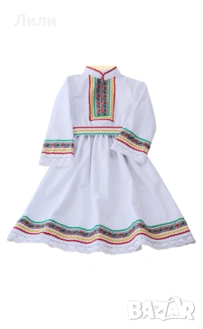 Детска фолклорна рокля с традиционни шевици