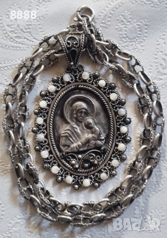 Сребърна икона,  медальон с Богородица, Дева Мария и синджир с общ грамаж 44,84 , снимка 5 - Антикварни и старинни предмети - 45982006