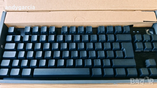 Механична клавиатура Logitech G413 TKL SE tactile LED черна чисто нова геймърс кутия keyboard gaming, снимка 6 - Клавиатури и мишки - 54080475