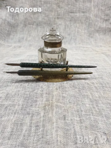 Старинна мастилница от кристално стъкло и месинг