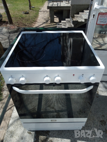 Свободно стояща печка с керамичен плот VOSS Electrolux 60 см широка 2 години гаранция!, снимка 1 - Печки, фурни - 44984617