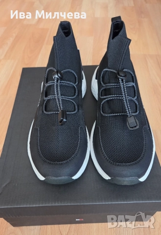 Боти тип чорап-Tommy Hilfiger 37, снимка 3 - Дамски боти - 51490811