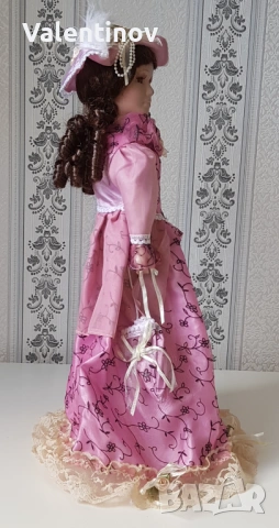 Порцеланова кукла със стойка , снимка 5 - Кукли - 50044266