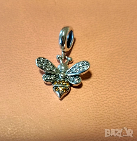 Сребърна висулка за гривна