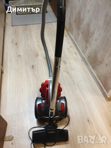 запазена прахосмукачка Crown 700w, снимка 5 - Прахосмукачки - 54273898