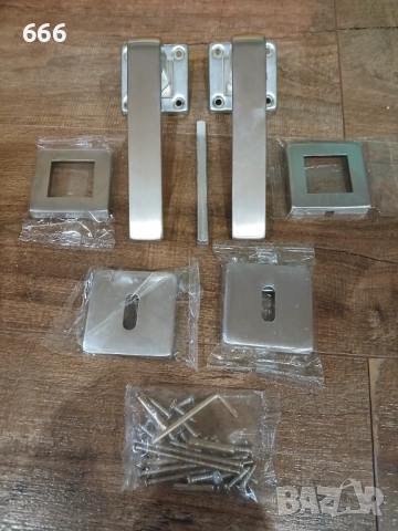 Дръжки за интериорни врати 