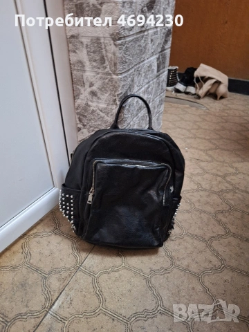 Дамска раница 