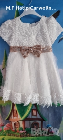 Прекрасна детска рокля. Подходящо за деца между 2 и 4 години.Без никакви забележки. Като нова