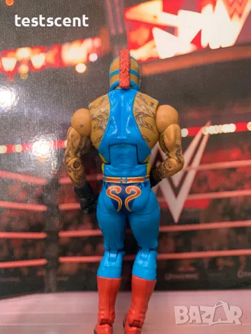 Екшън фигура WWE Rey Mysterio Mattel Elite играчка Рей Мистерио + cloth, снимка 11 - Фигурки - 48447635