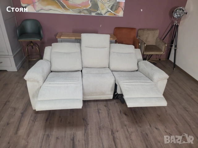 Кремав диван тройка от плат с ръчен релаксиращ механизъм, снимка 4 - Дивани и мека мебел - 53753644