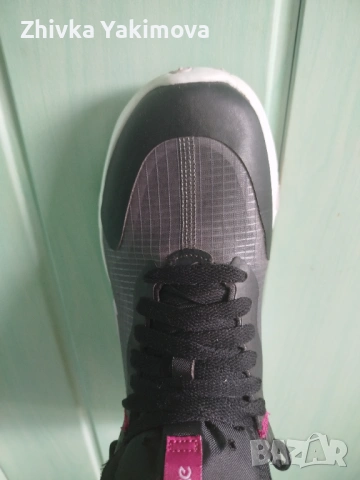 Маратонки Nike номер 40, снимка 3 - Маратонки - 53403746